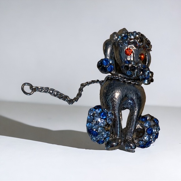 Patriotic poodle brooch - Picture 1 of 6
